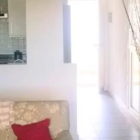 Appartement Poris 7 *